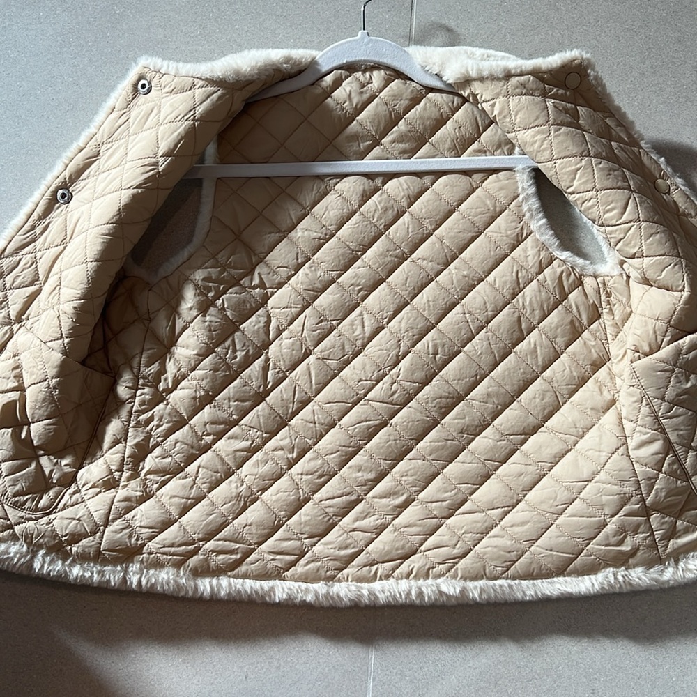 Zara Kids Faux Fur Vest! - Picture 3 of 7